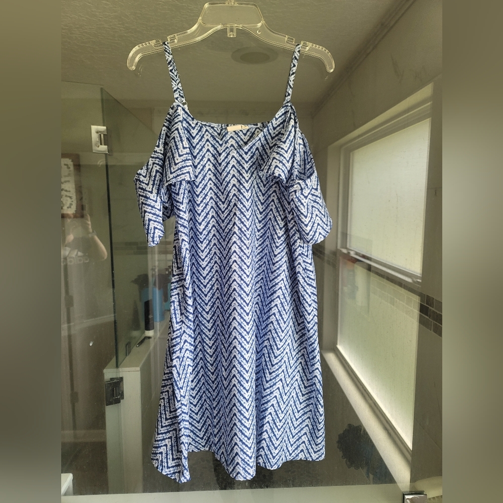 Lagaci V Neck Open Shoulder Dress Size S